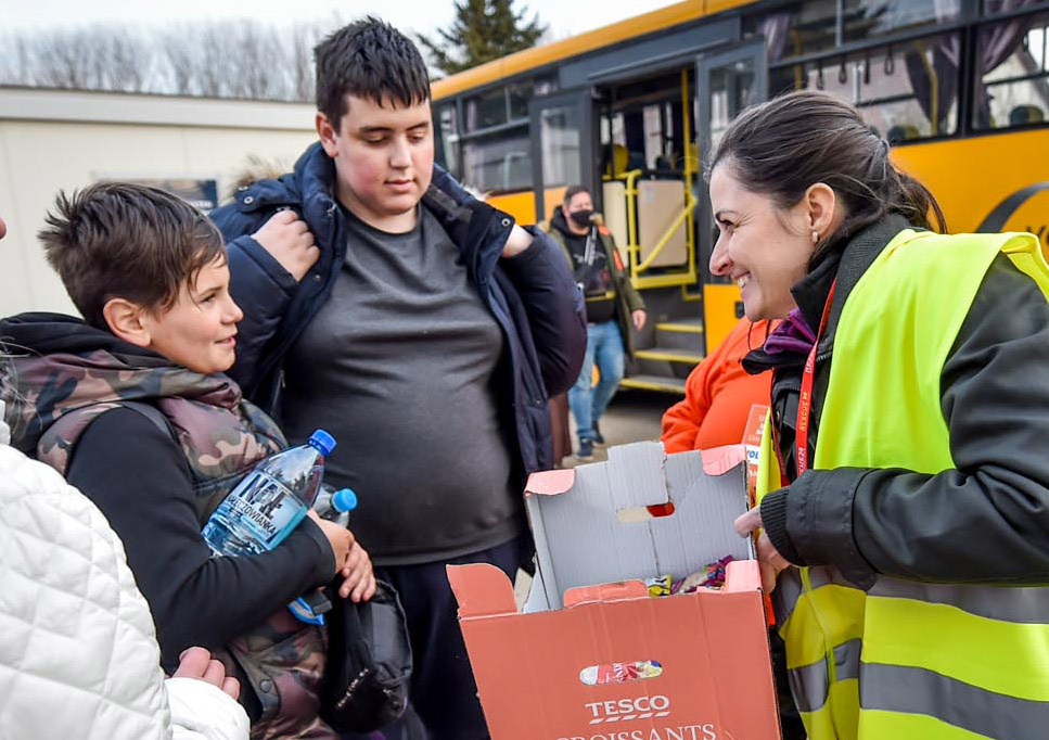 krigsramte ukrainere får nu livsnødvendig hjælp