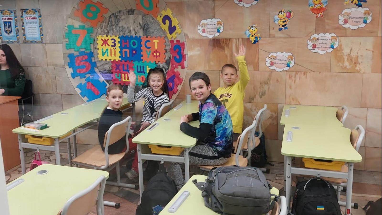 i skole under jorden